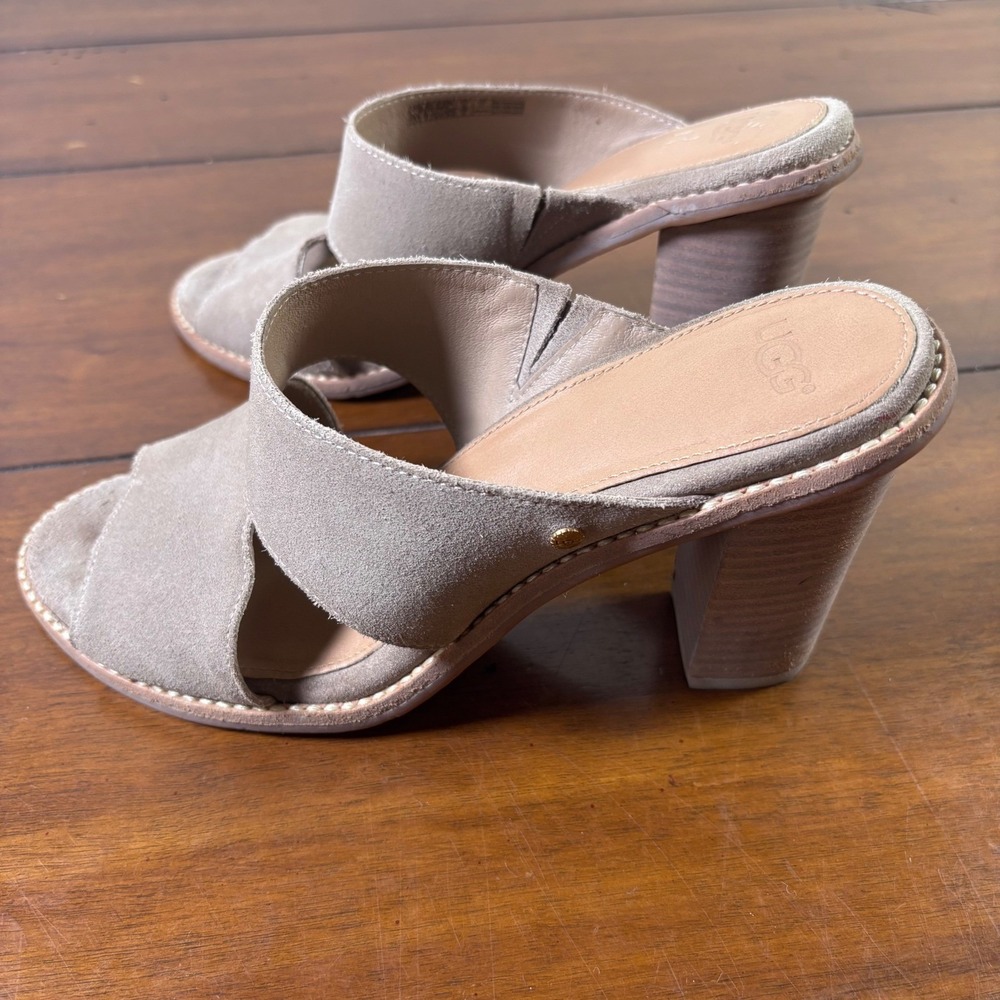 UGG Mule Sandals Womens 7.5 Taupe Suede‎ Peep Toe Block Heel 1015698 Slide Boho